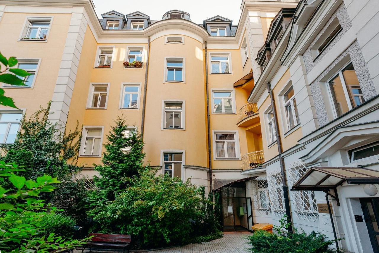 Apartment Shortstaypoland Jana Pawla Warschau